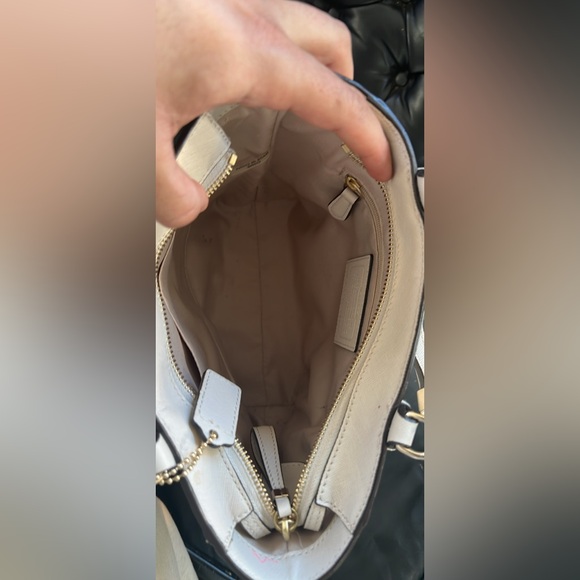 COACH Maddison Saffiano Mini Messenger Bag with authentic certificate) - Picture 8 of 10